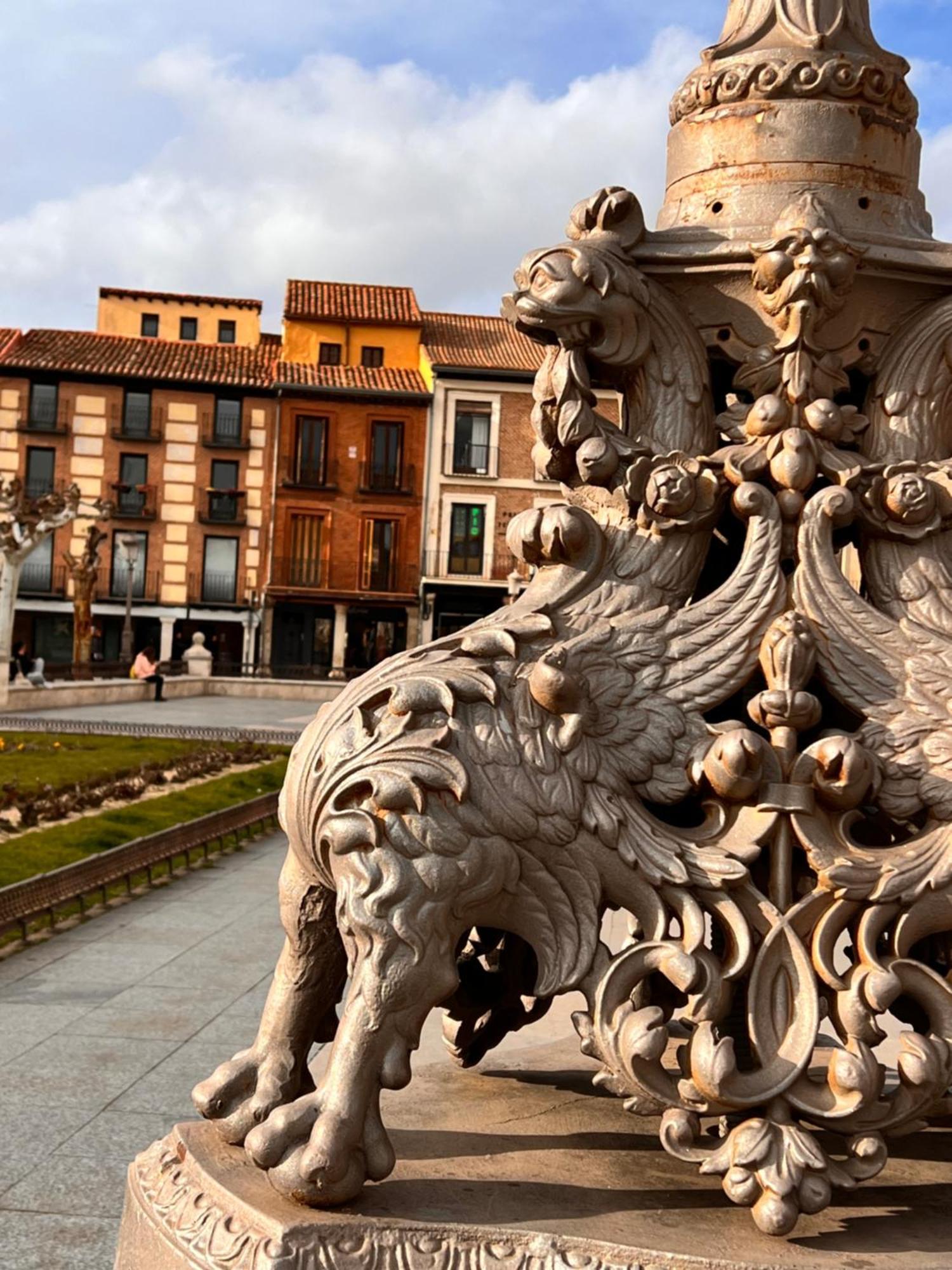 Sonar En La Plaza Cervantes 1 Alcalá de Henares Eksteriør bilde